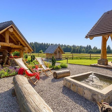 Kraljica Sume - Divjake Log Home Hlevci ภายนอก รูปภาพ