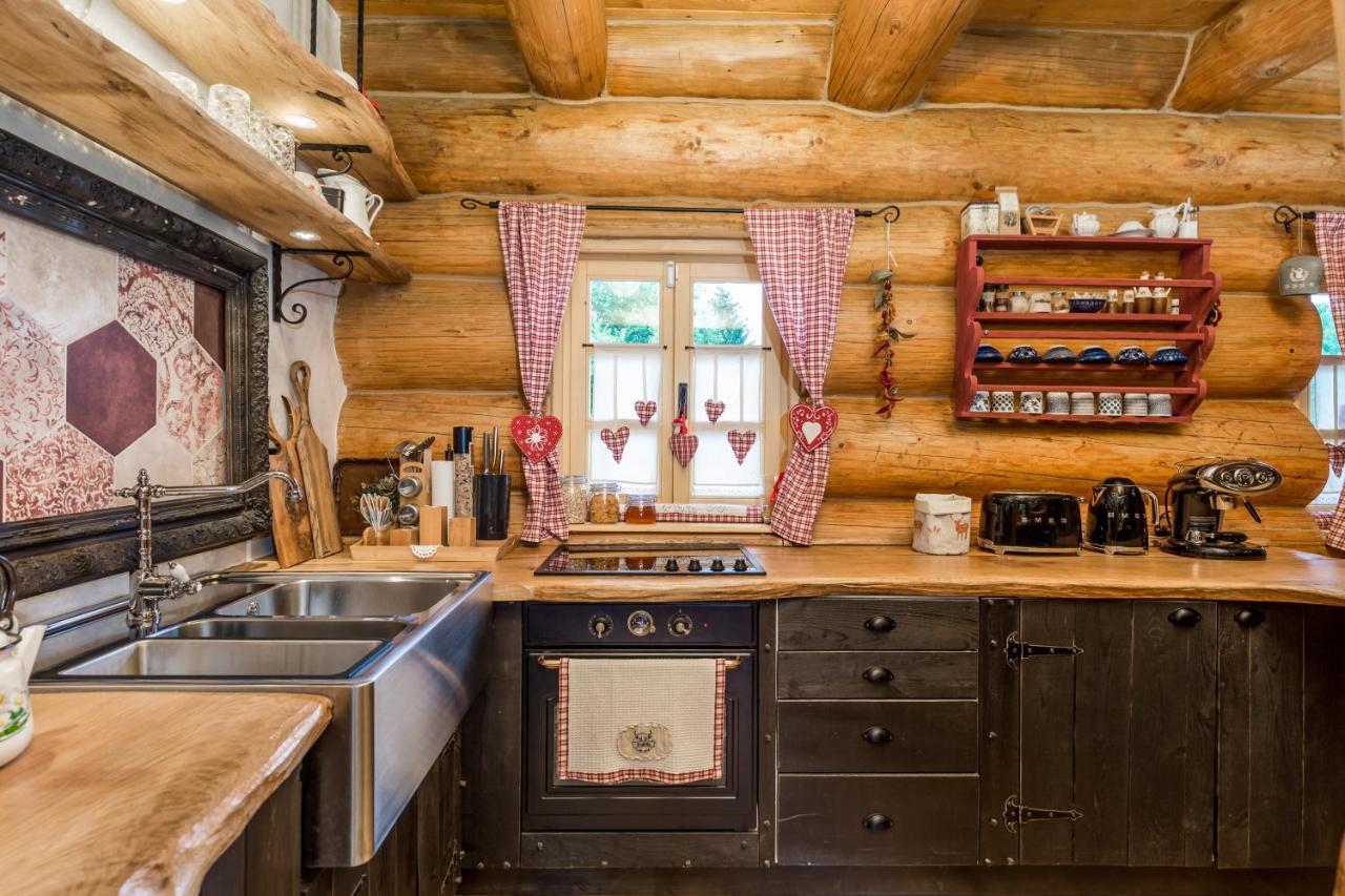 Kraljica Sume - Divjake Log Home Hlevci ภายนอก รูปภาพ